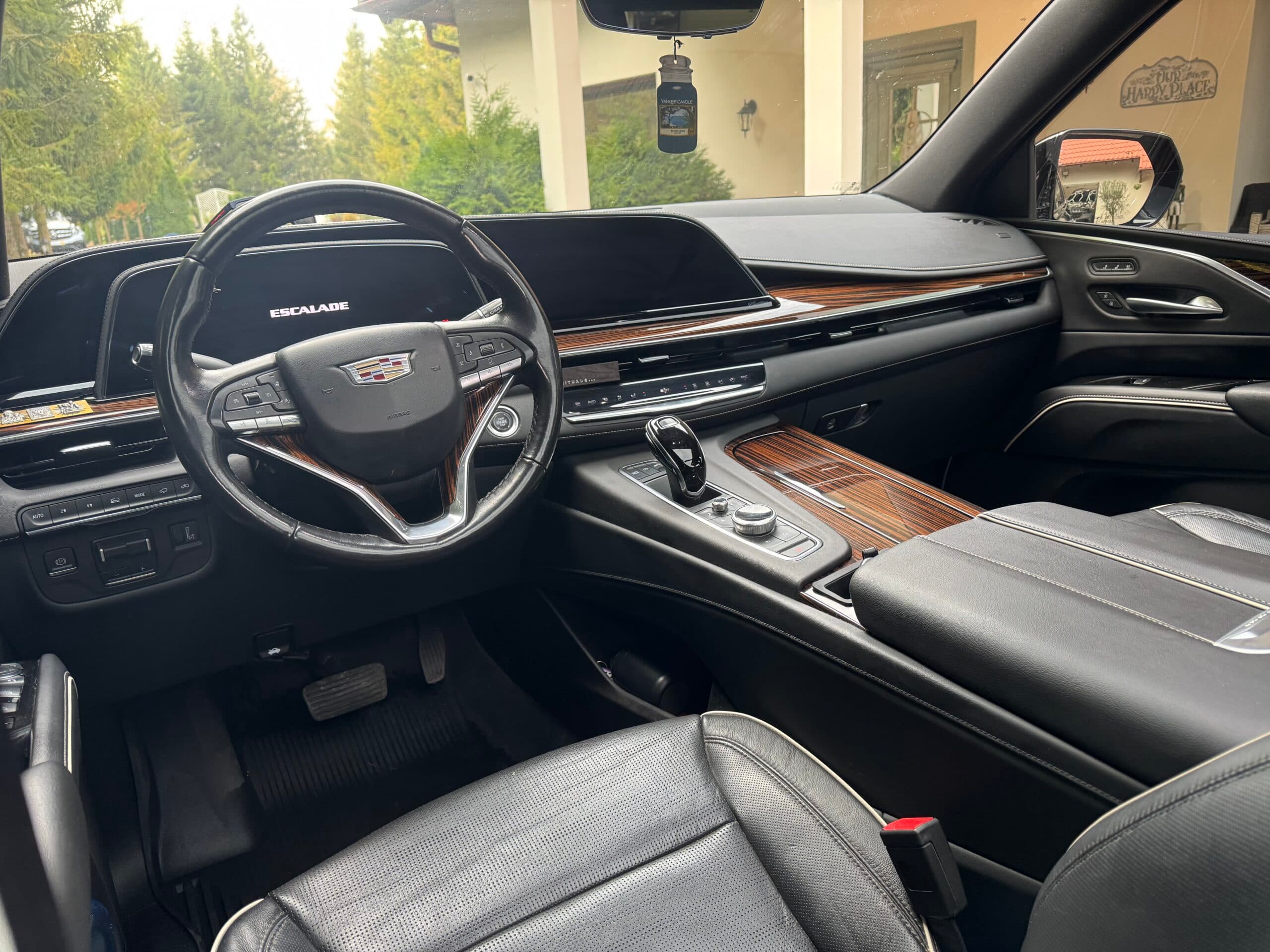 Cadillac Escalade 2022 — zdjęcie 17